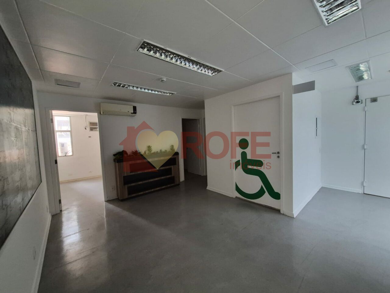 Foto 27 - RF47018