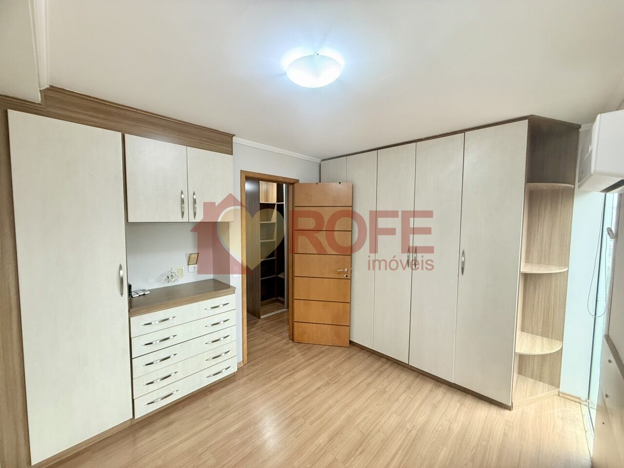 Foto 15 - RF47037