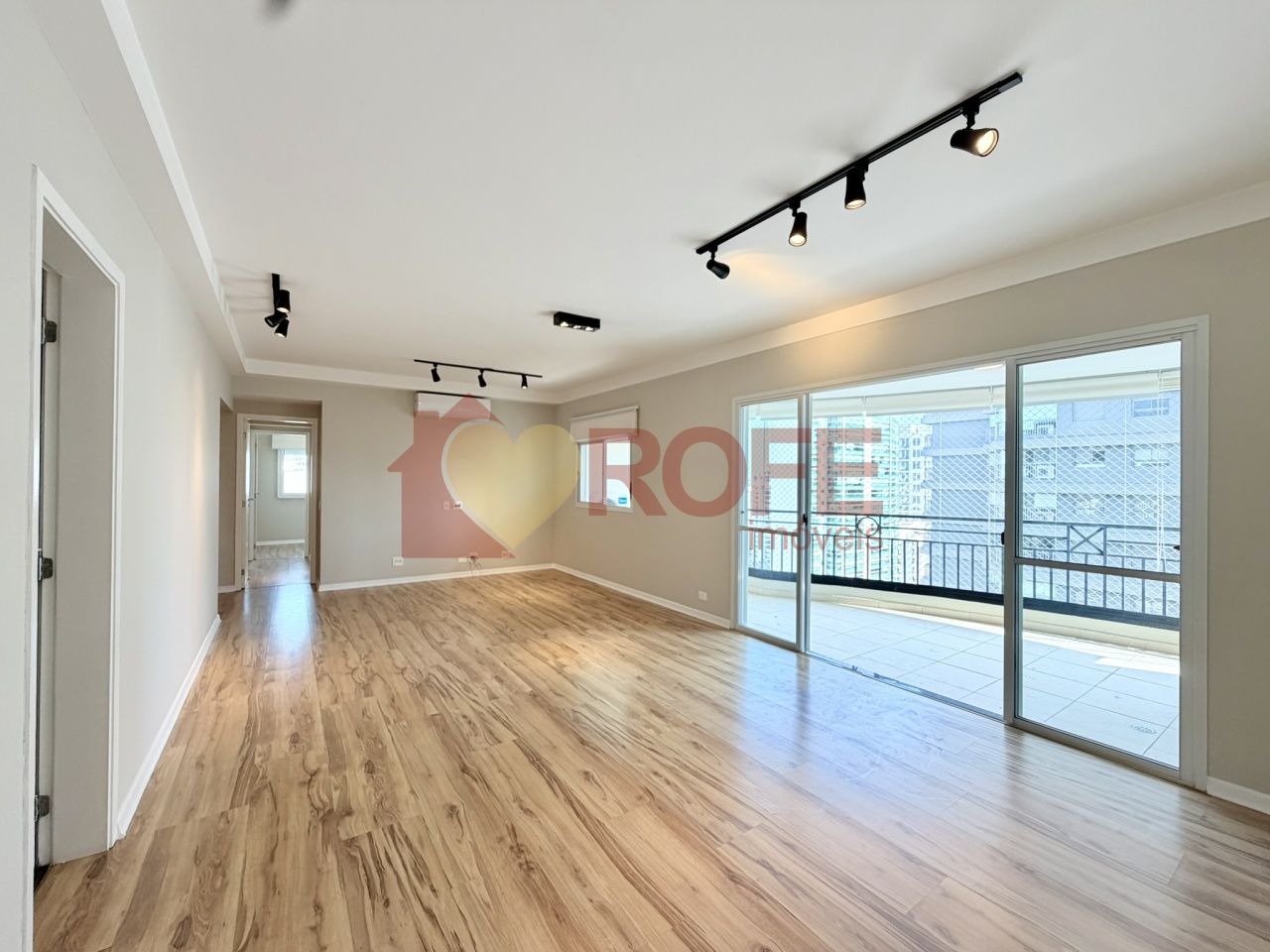 Foto 2 - RF47038