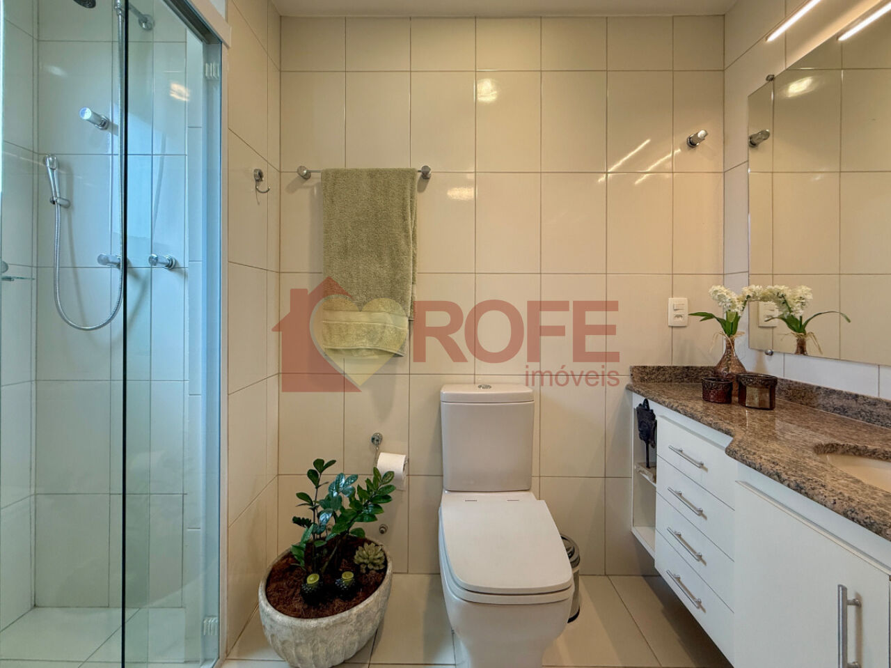 Foto 33 - RF47203