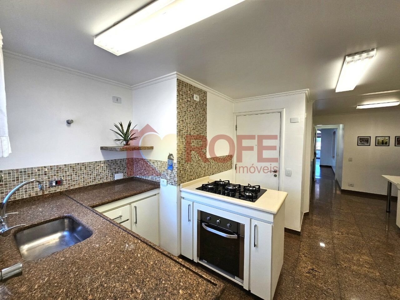 Foto 25 - RF47207