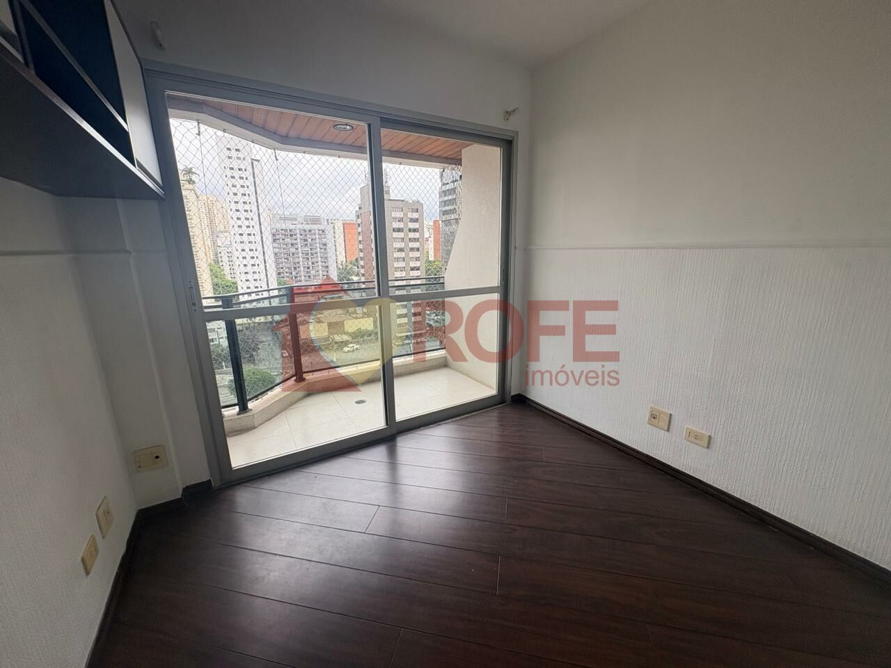 Foto 4 - RF47217