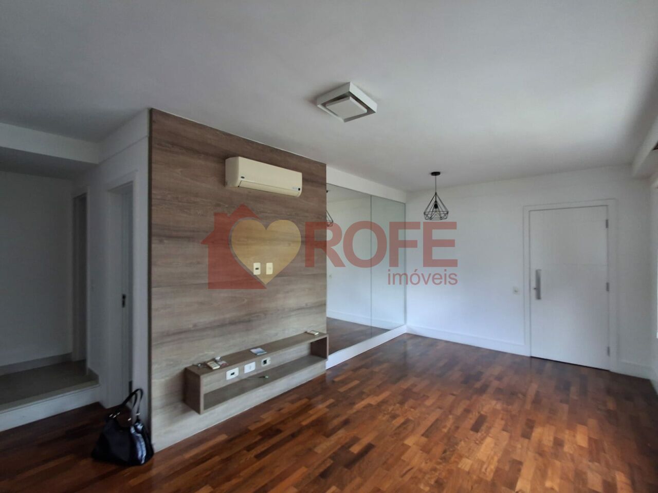 Foto 4 - RF47227