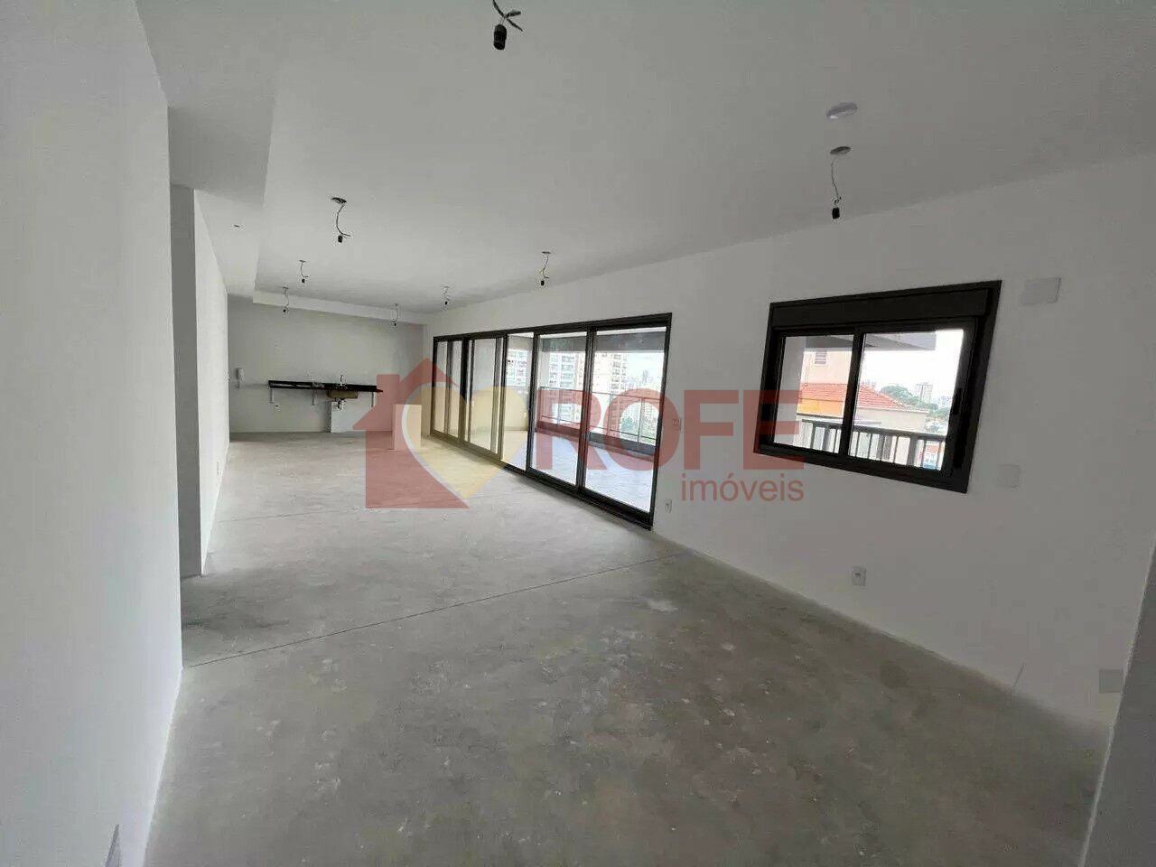 Foto 8 - RF47239