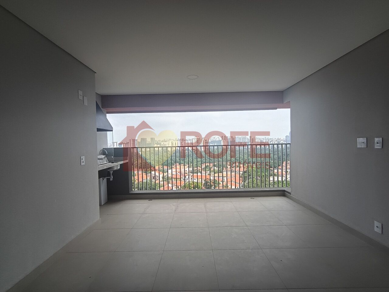 Foto 3 - RF47253