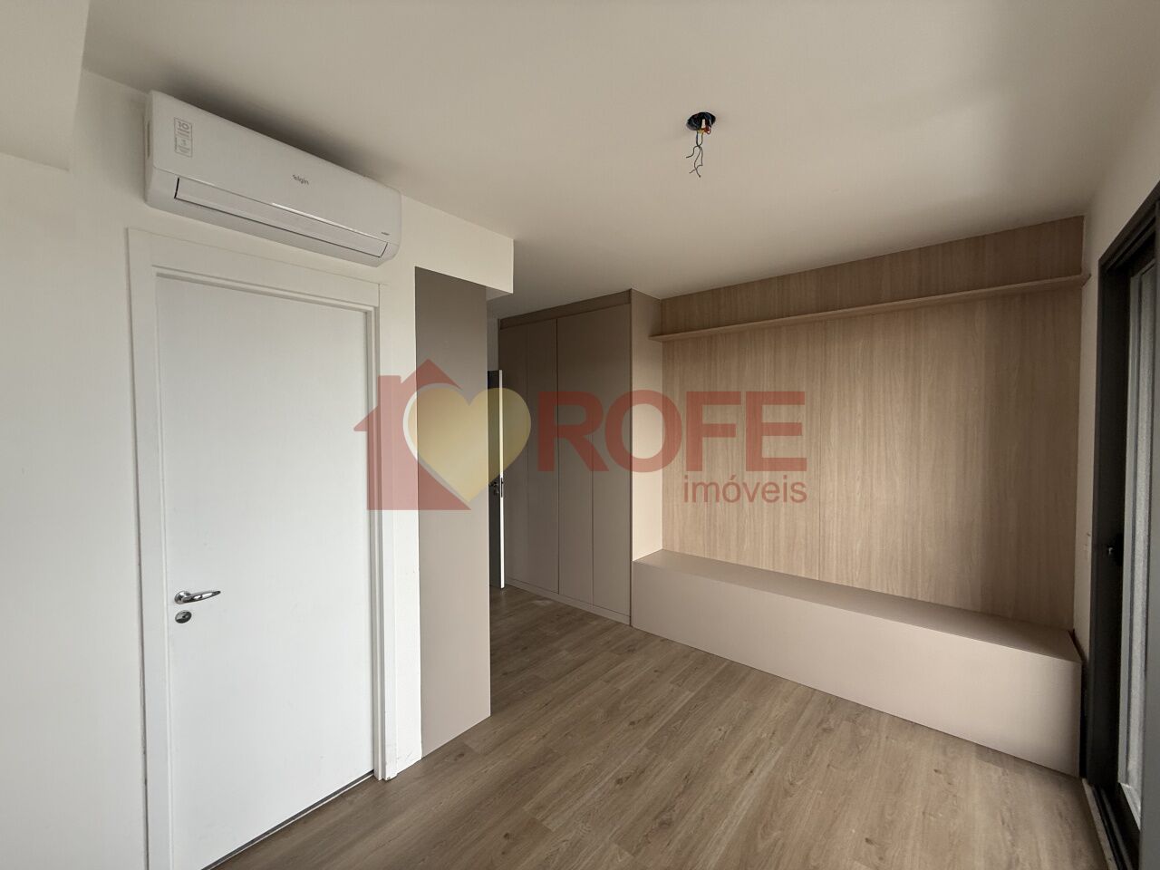 Foto 8 - RF47255