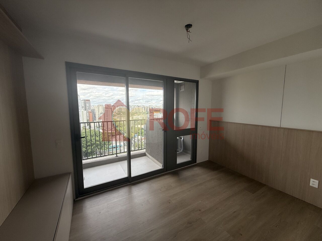 Foto 2 - RF47255