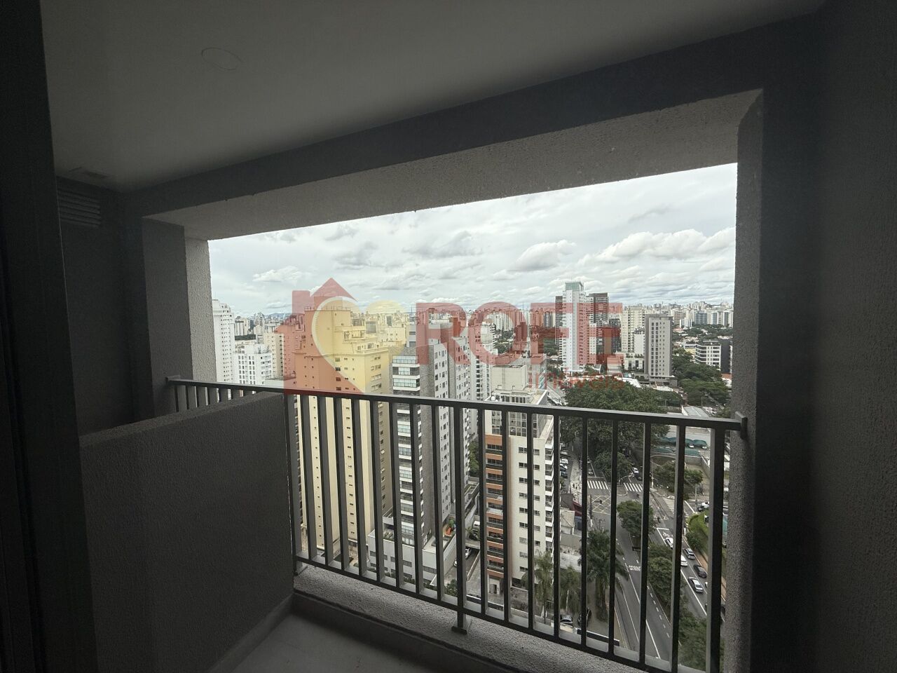 Foto 3 - RF47259