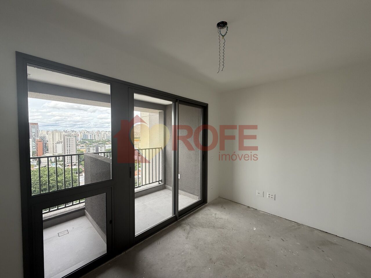 Foto 3 - RF47260
