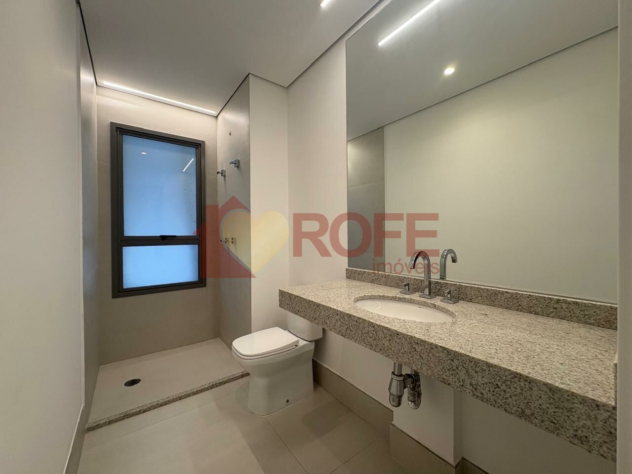 Foto 19 - RF47406