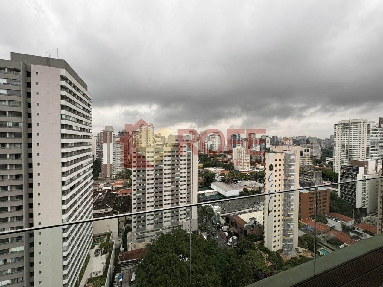 Foto 3 - RF47458