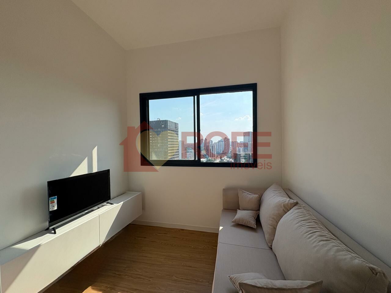 Foto 2 - RF47471