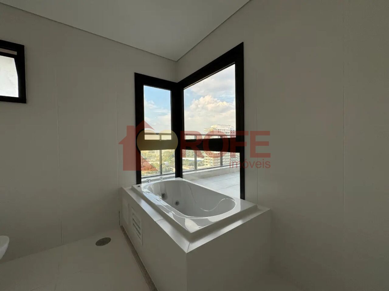 Foto 10 - RF47482