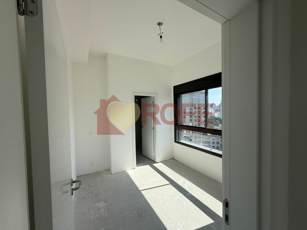 Foto 7 - RF47608