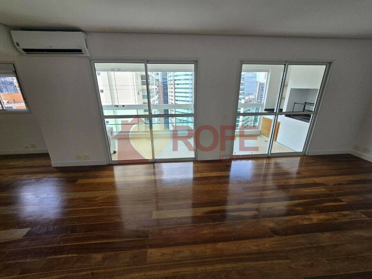 Foto 4 - RF47677