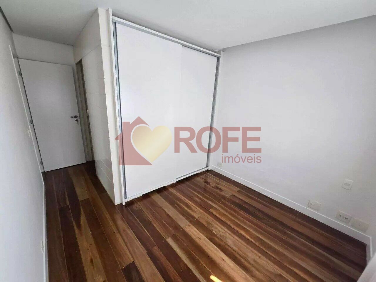 Foto 6 - RF47677