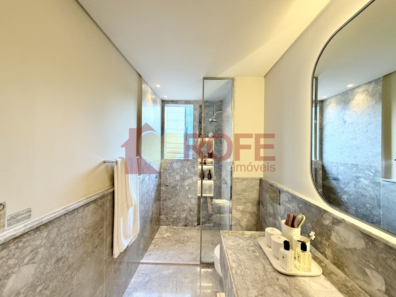 Foto 19 - RF47900