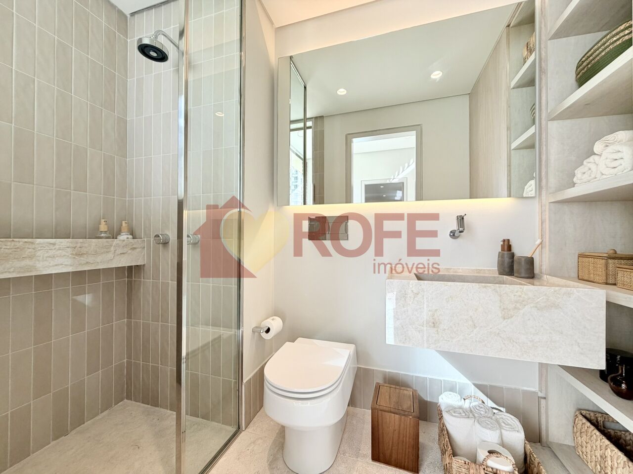 Foto 27 - RF47900
