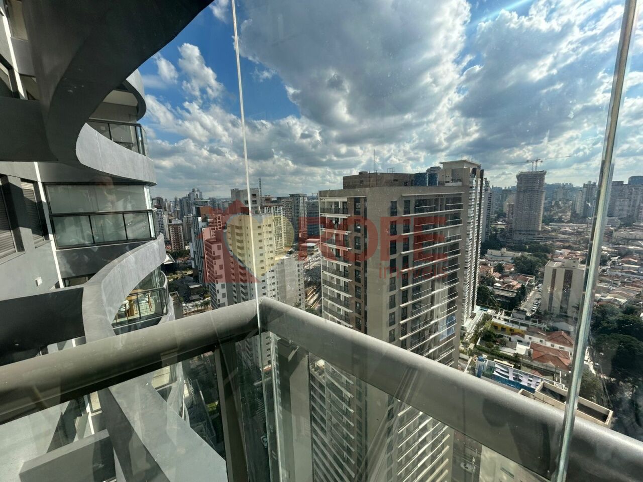 Foto 4 - RF47958