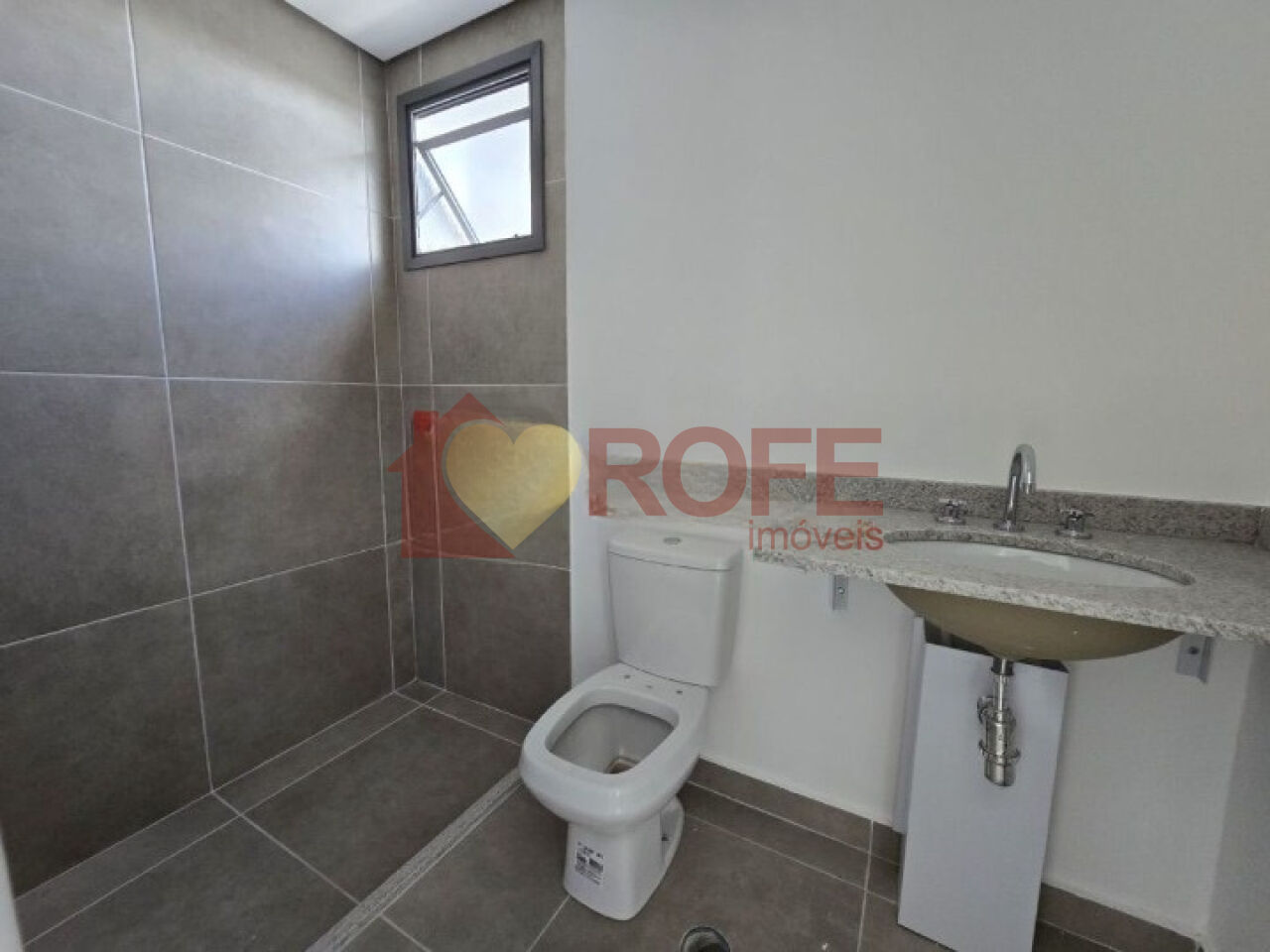 Foto 15 - RF47964