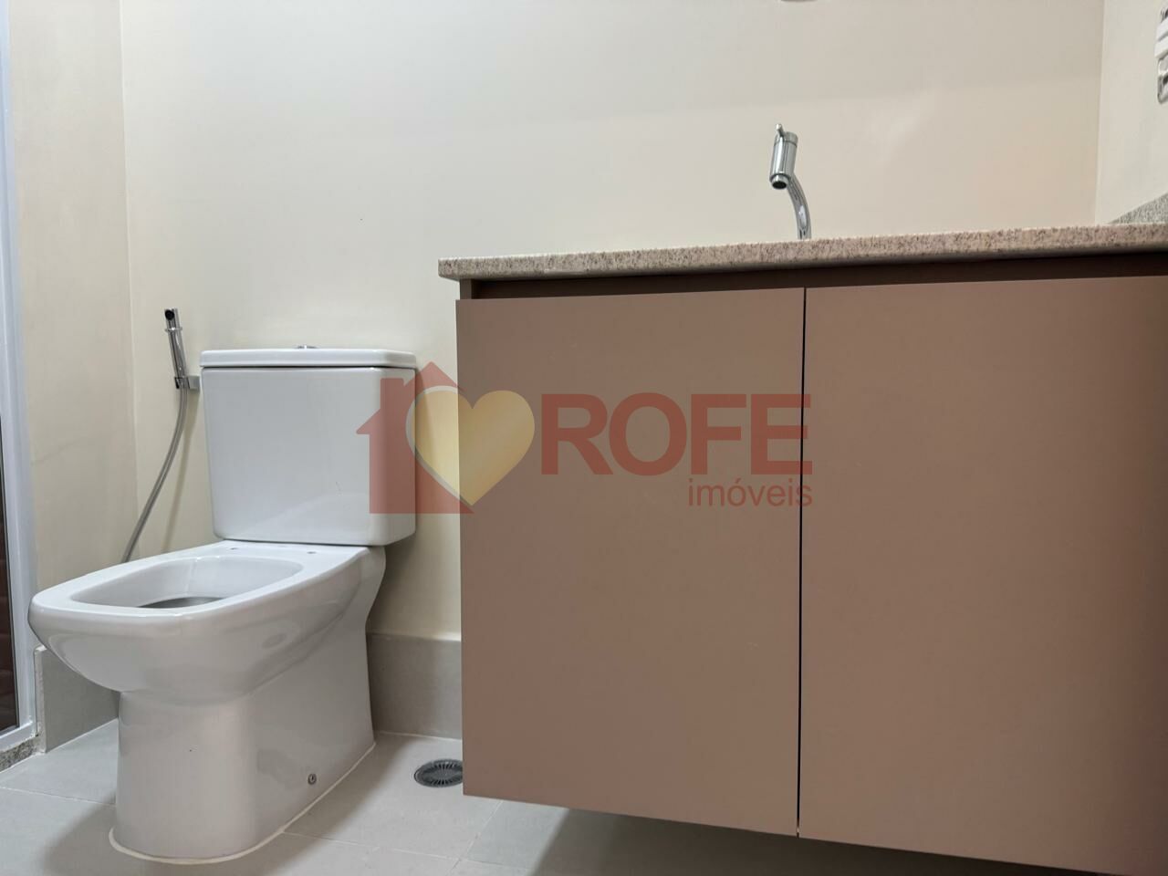 Foto 7 - RF47972