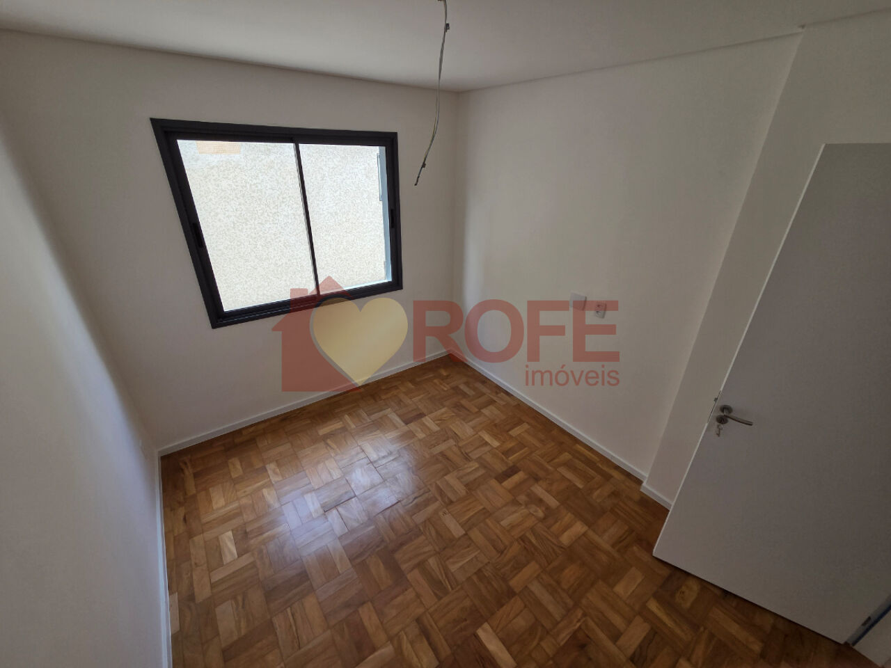 Foto 7 - RF47990