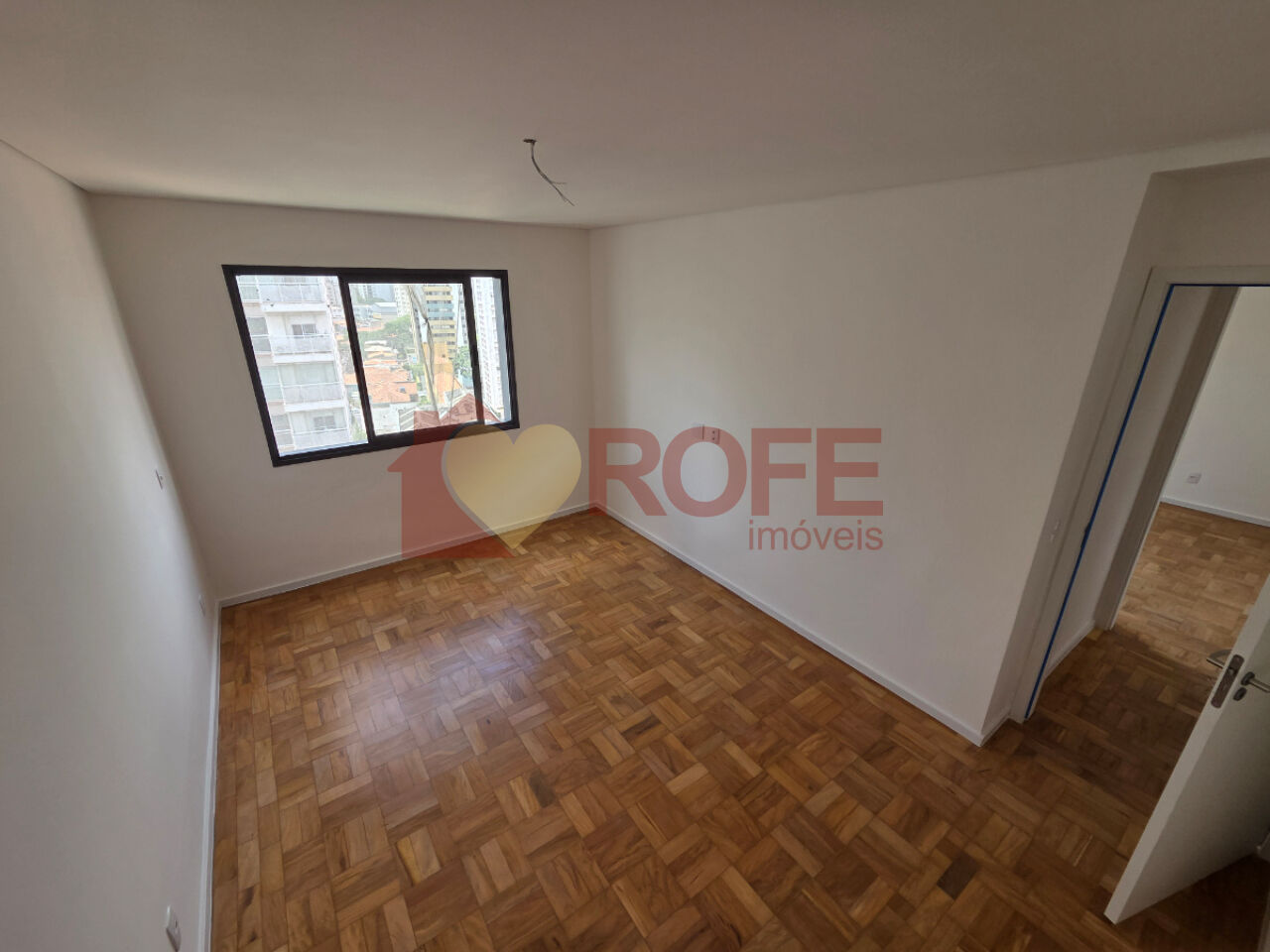 Foto 5 - RF47990