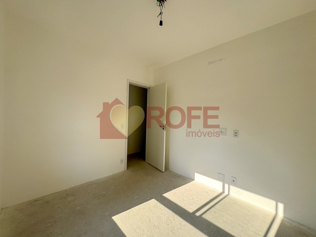 Foto 14 - RF47995