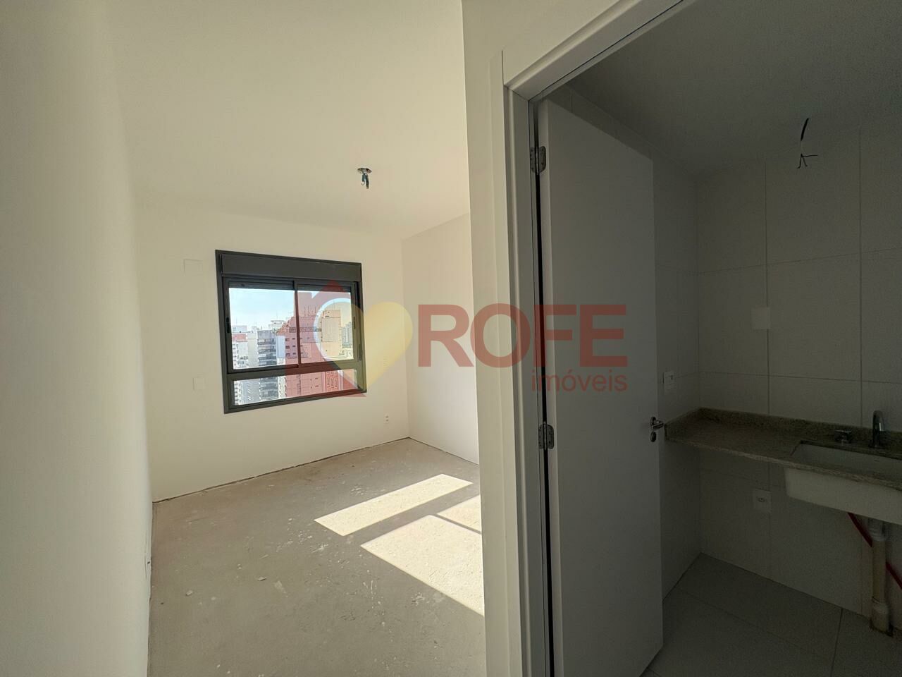 Foto 14 - RF48006