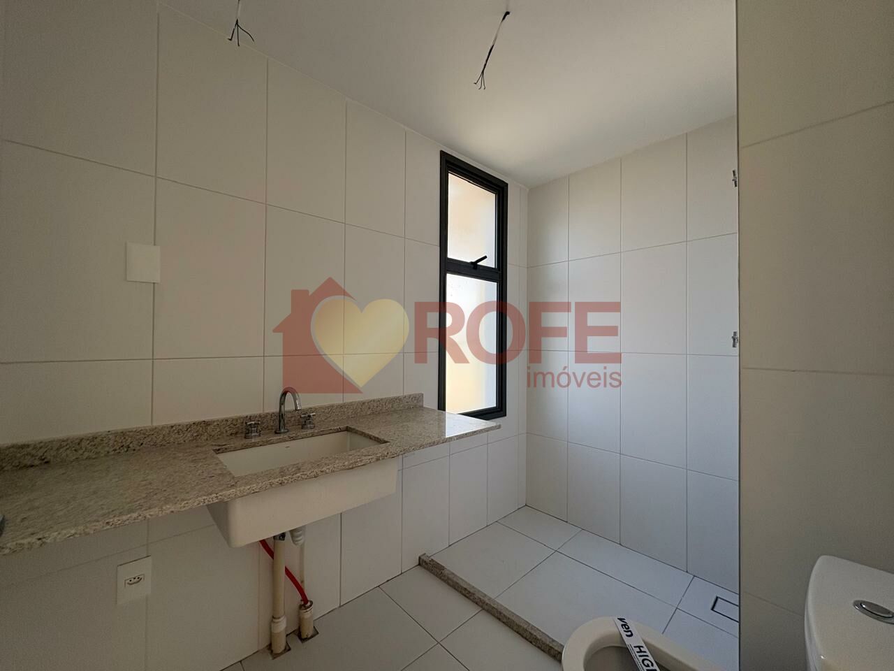 Foto 15 - RF48006
