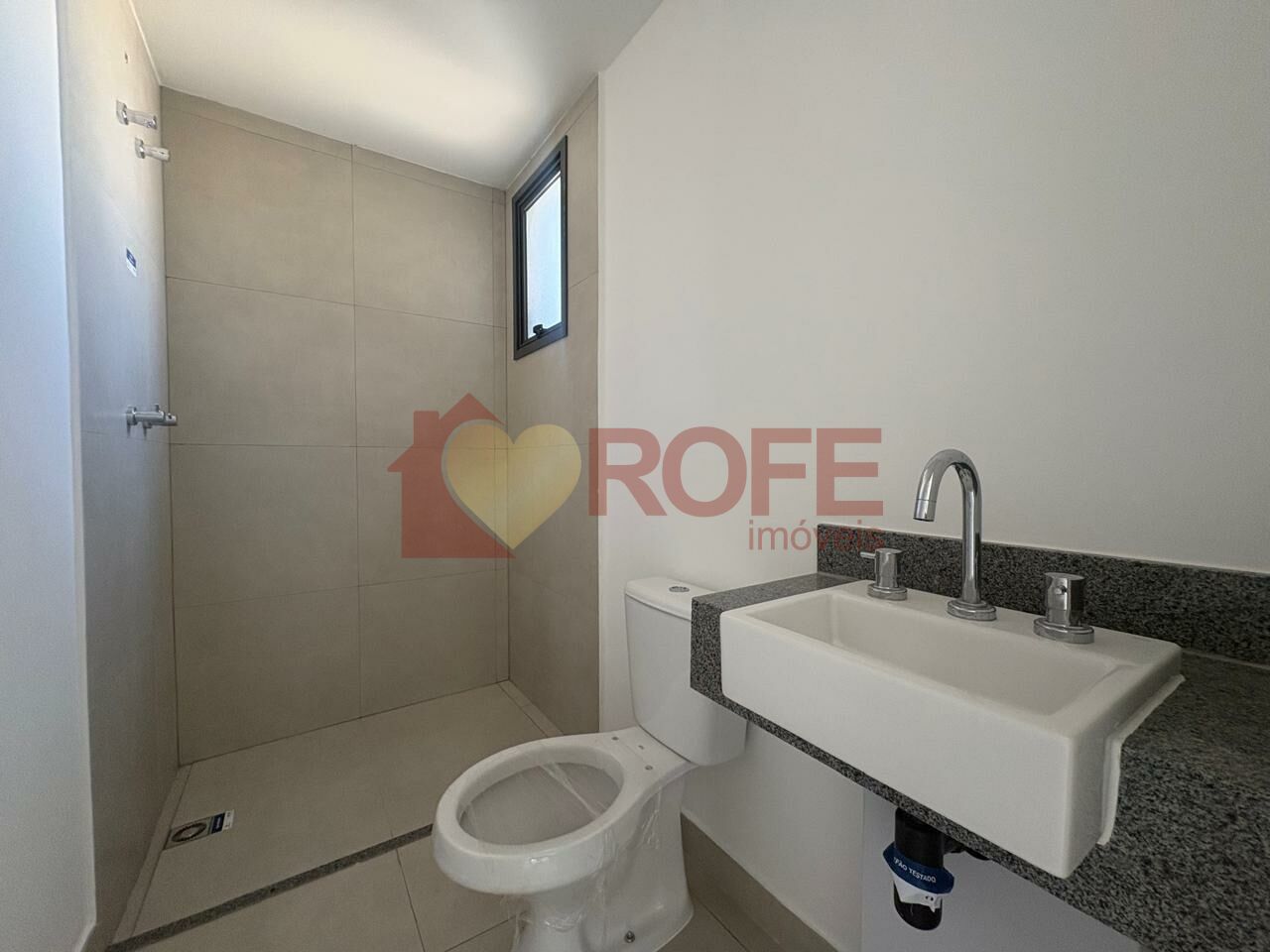 Foto 16 - RF48008