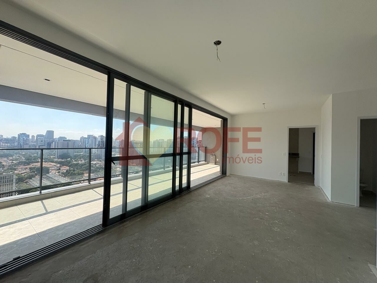 Foto 4 - RF48008