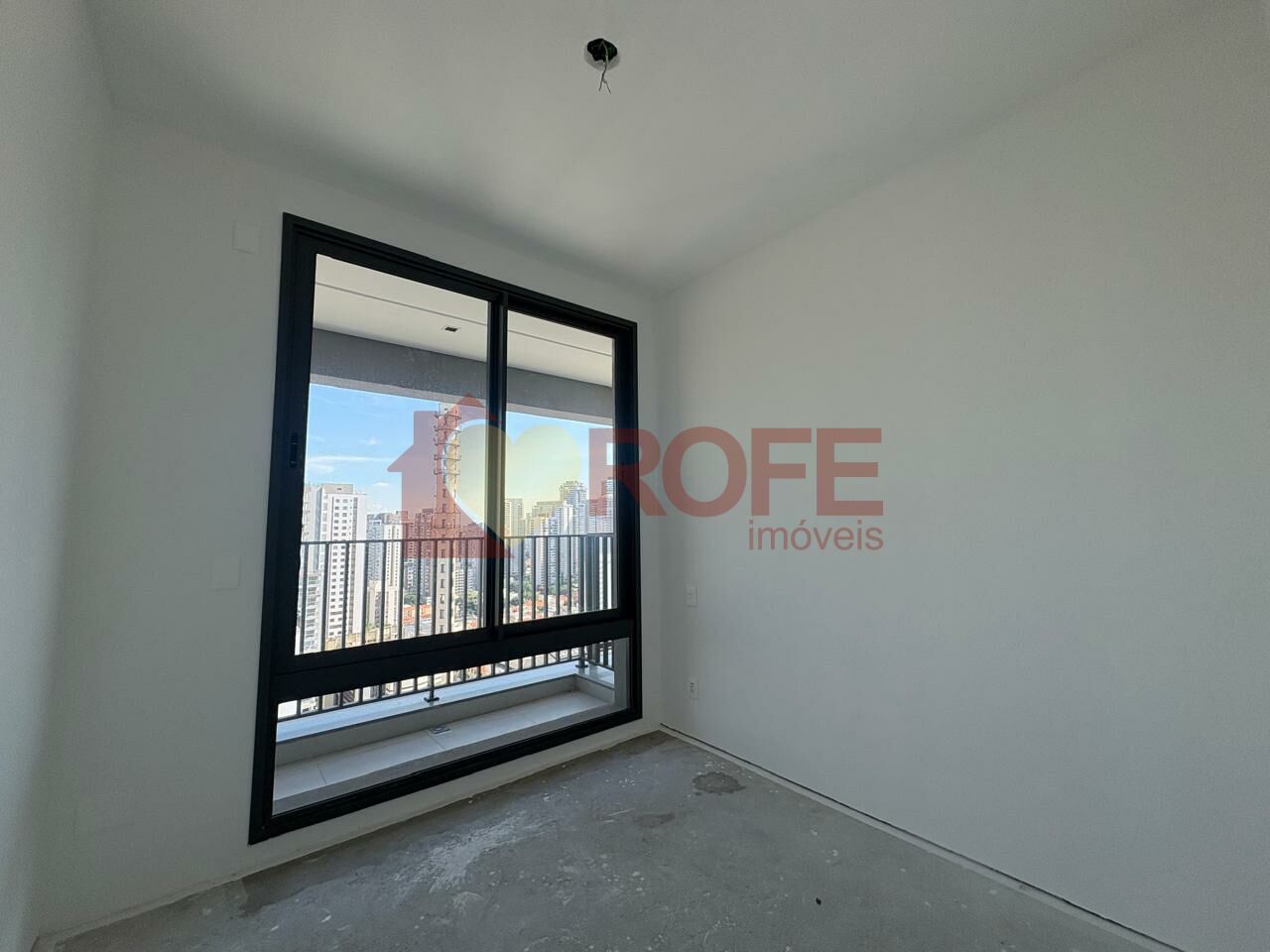 Foto 12 - RF48008