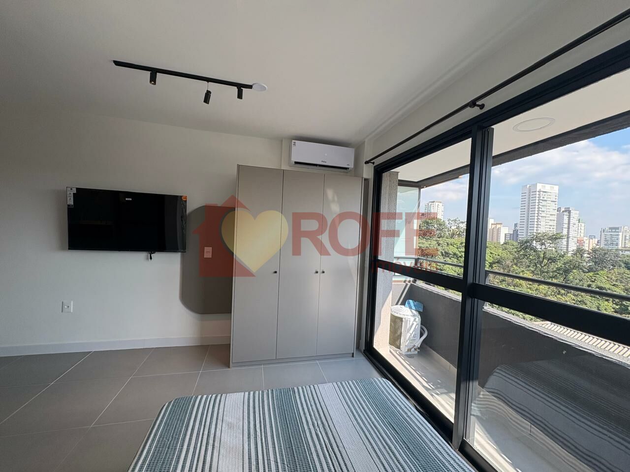 Foto 4 - RF48024