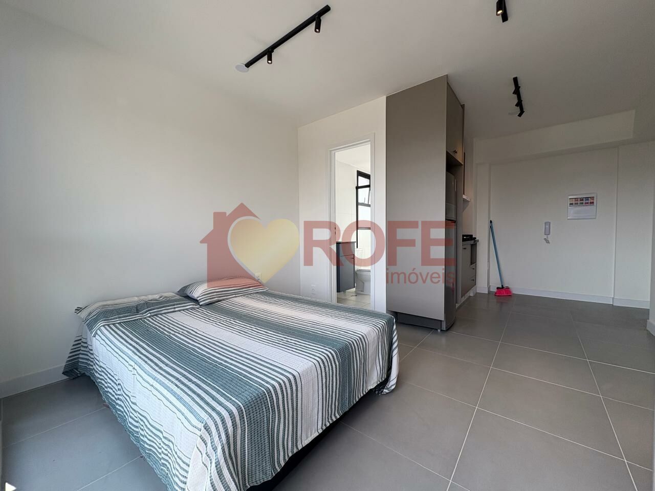 Foto 3 - RF48024