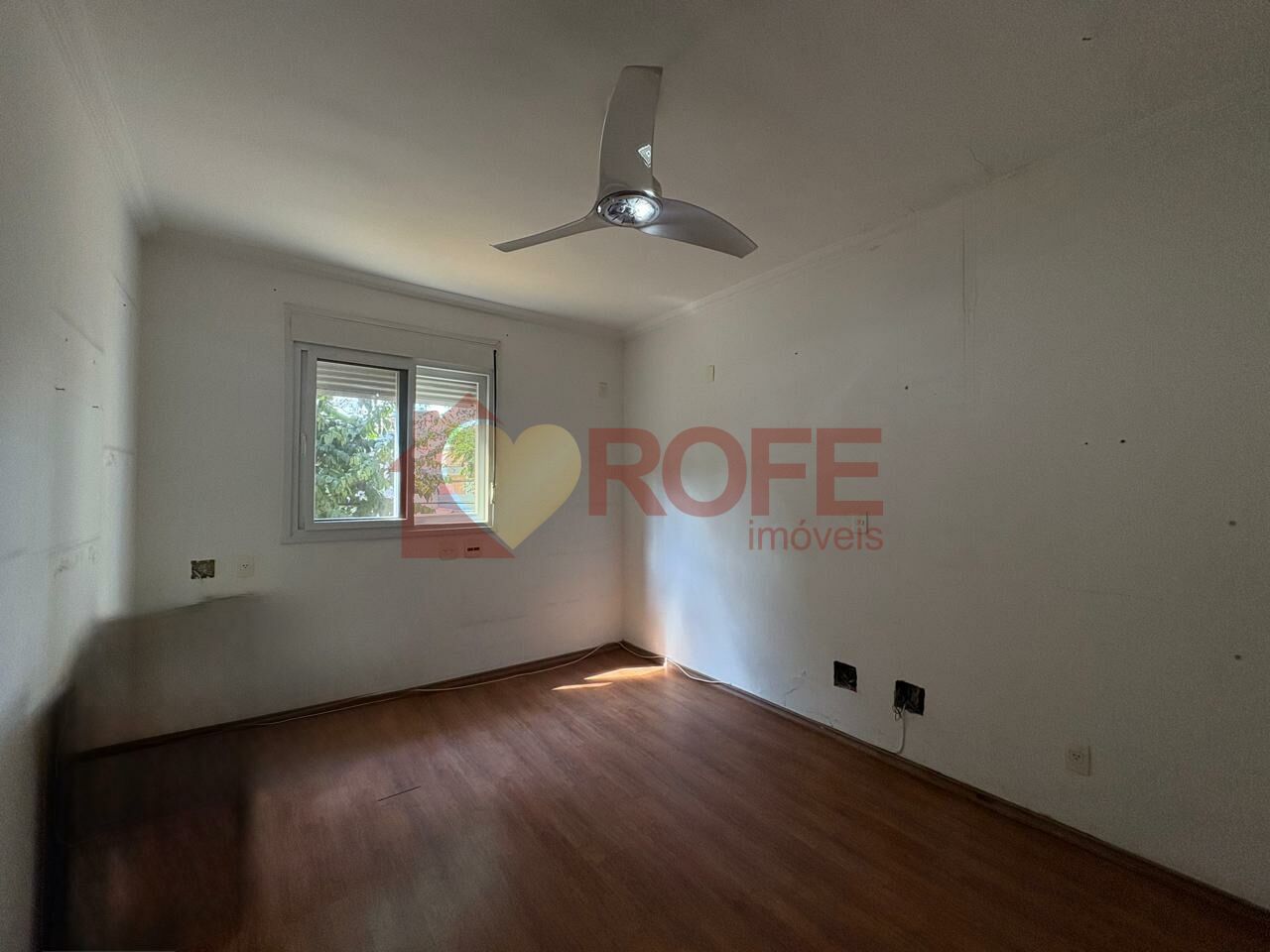 Foto 10 - RF48033