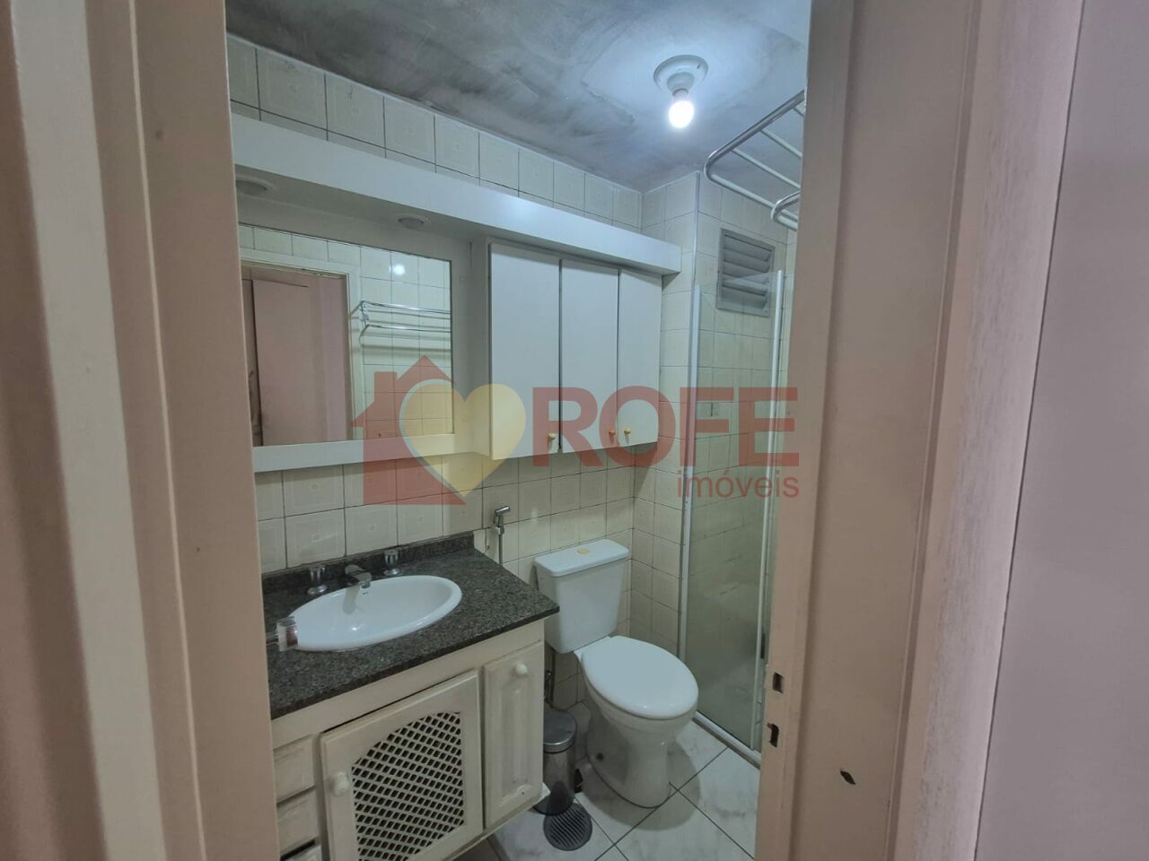 Foto 14 - RF48049