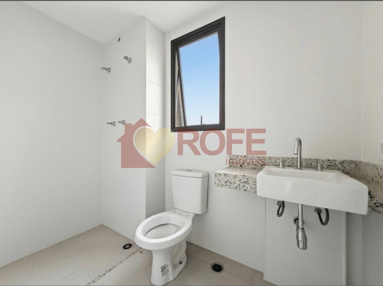 Foto 19 - RF48105