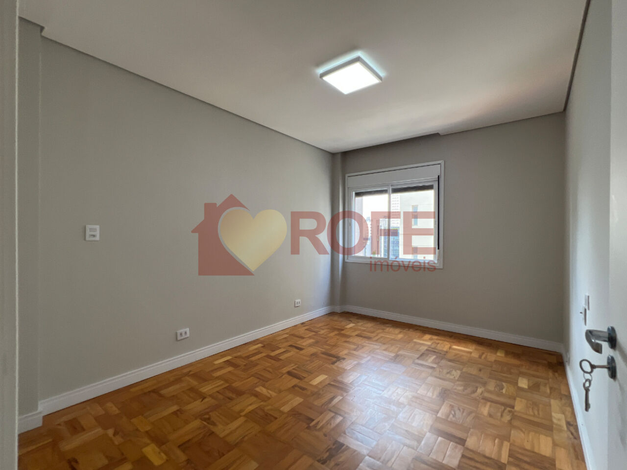 Foto 35 - RF48136