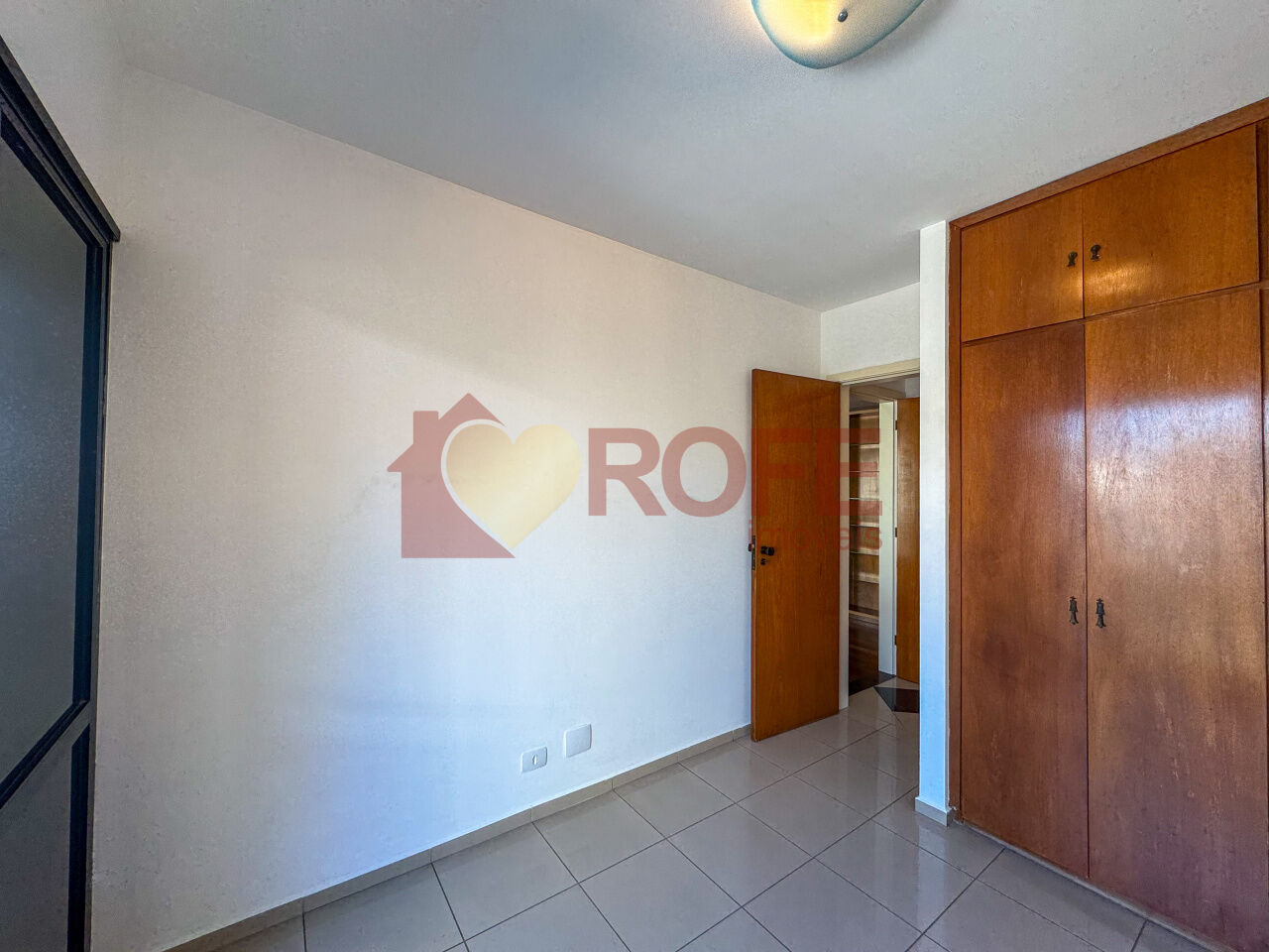Foto 13 - RF48155