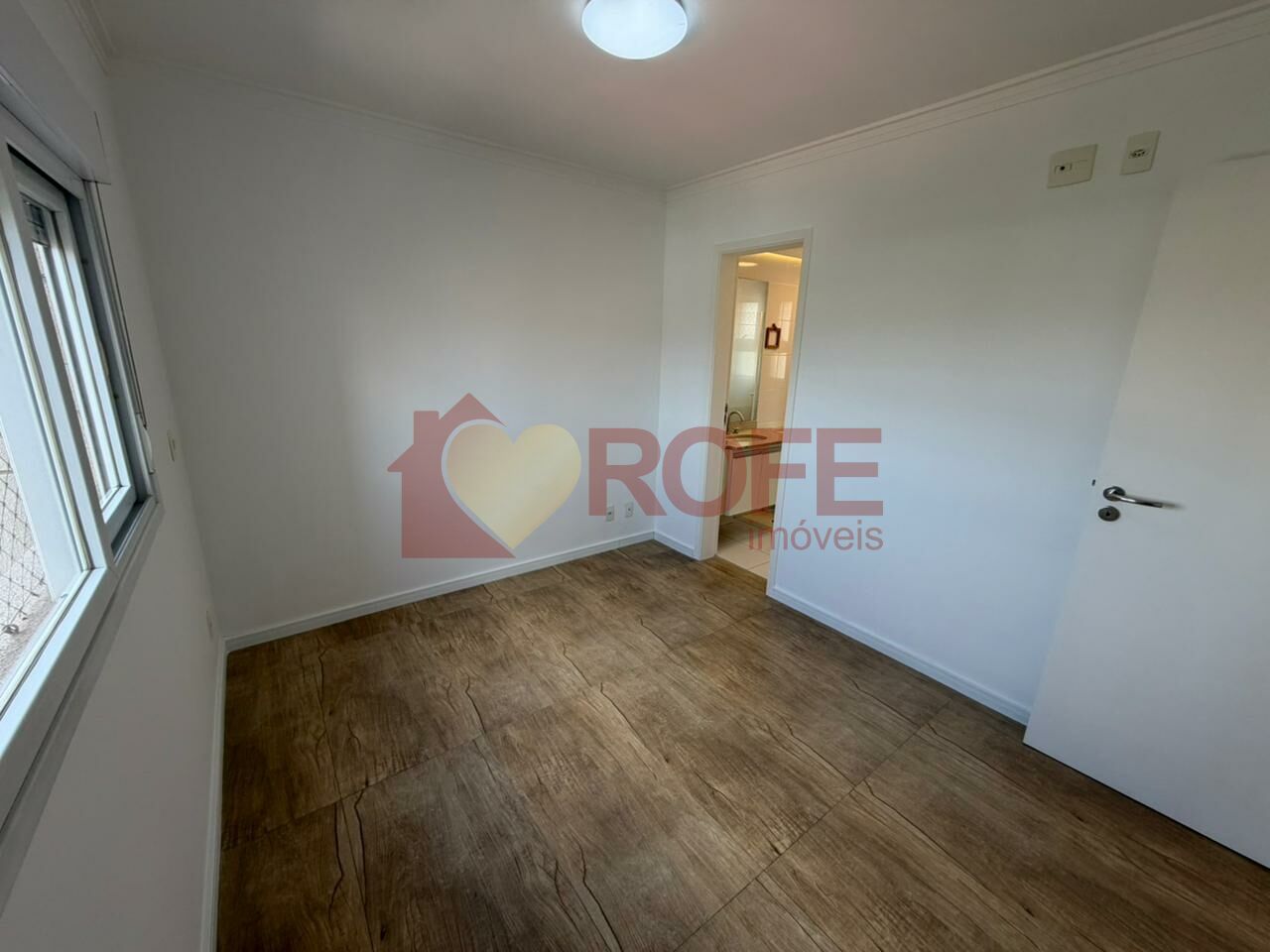 Foto 15 - RF48190