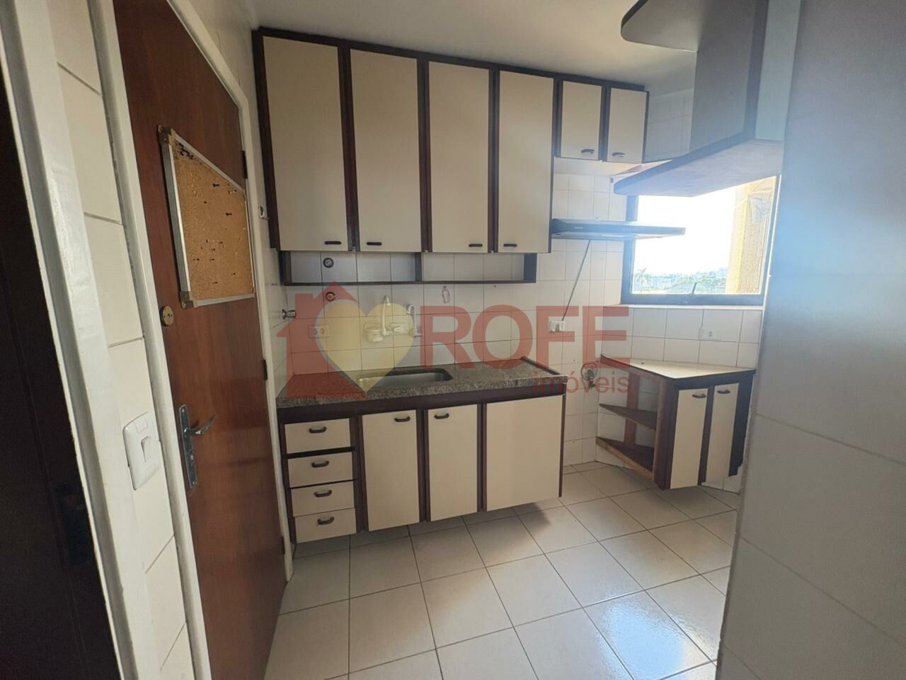 Foto 4 - RF48325
