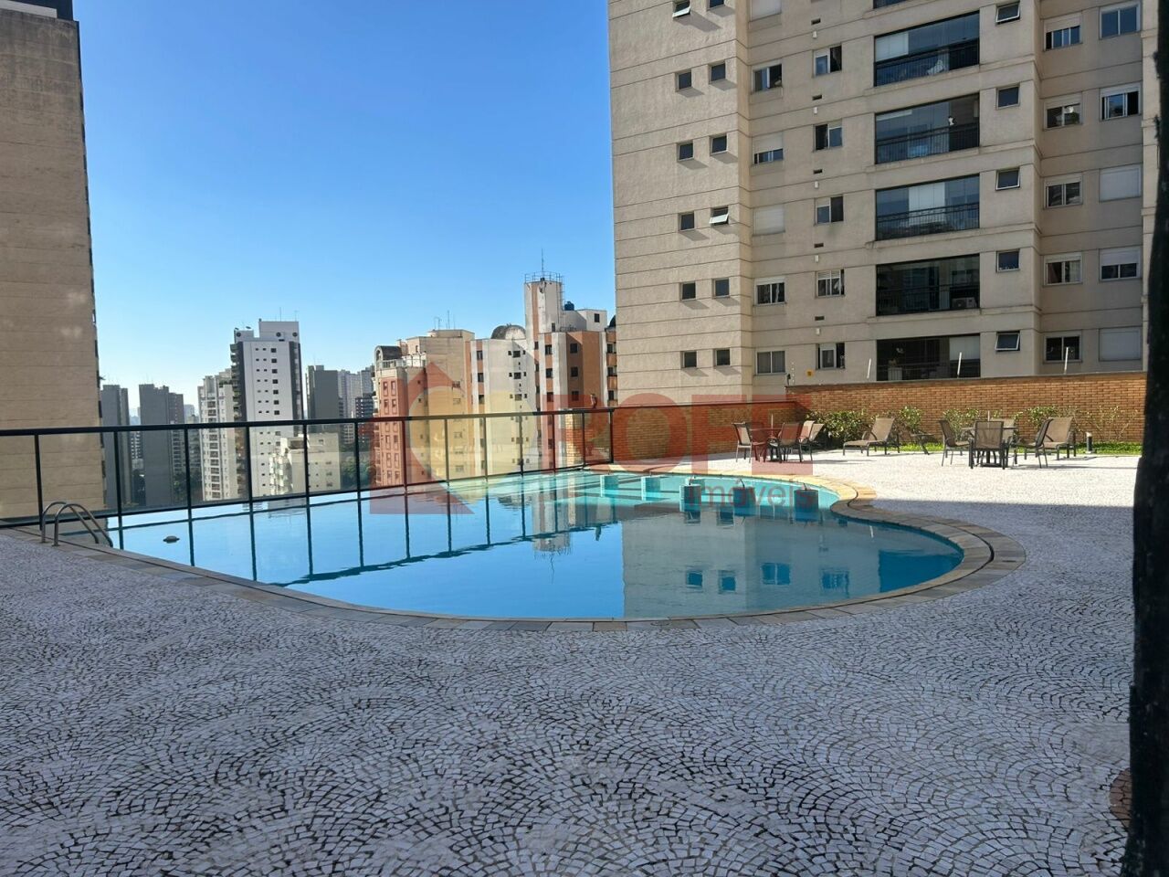 Foto 43 - RF48394