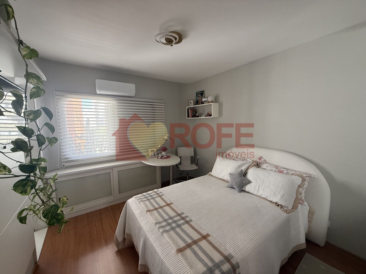 Foto 25 - RF48401
