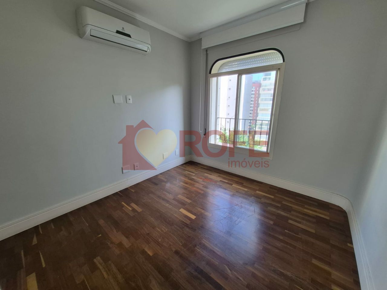 Foto 27 - RF48602