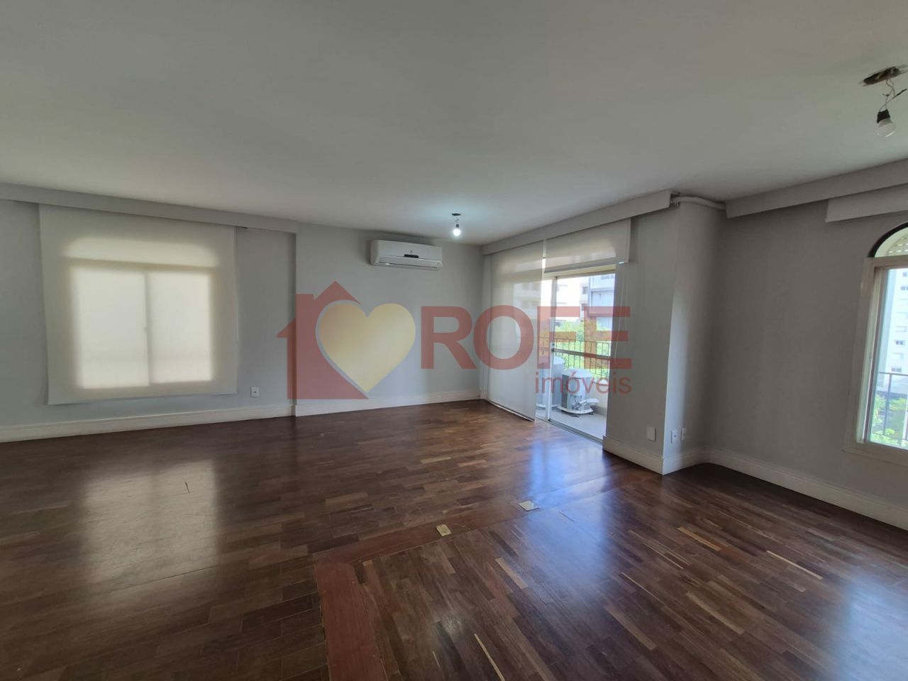 Foto 3 - RF48602