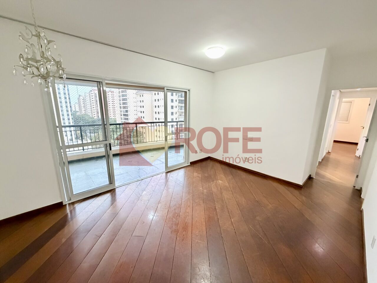 Foto 2 - RF48623