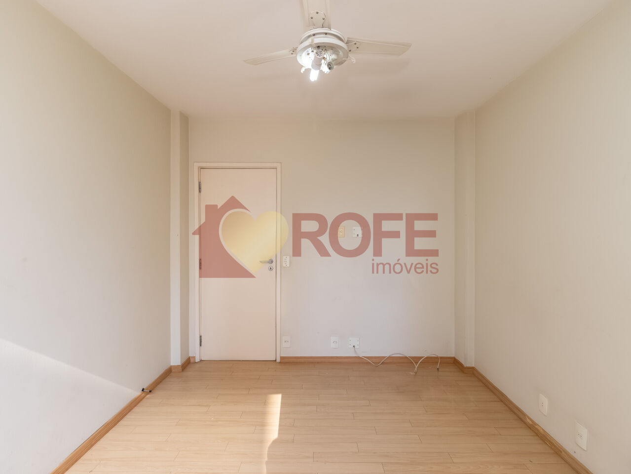 Foto 13 - RF48633