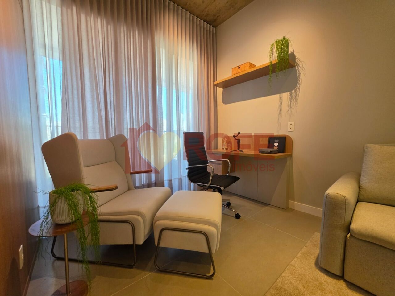 Foto 2 - RF48643