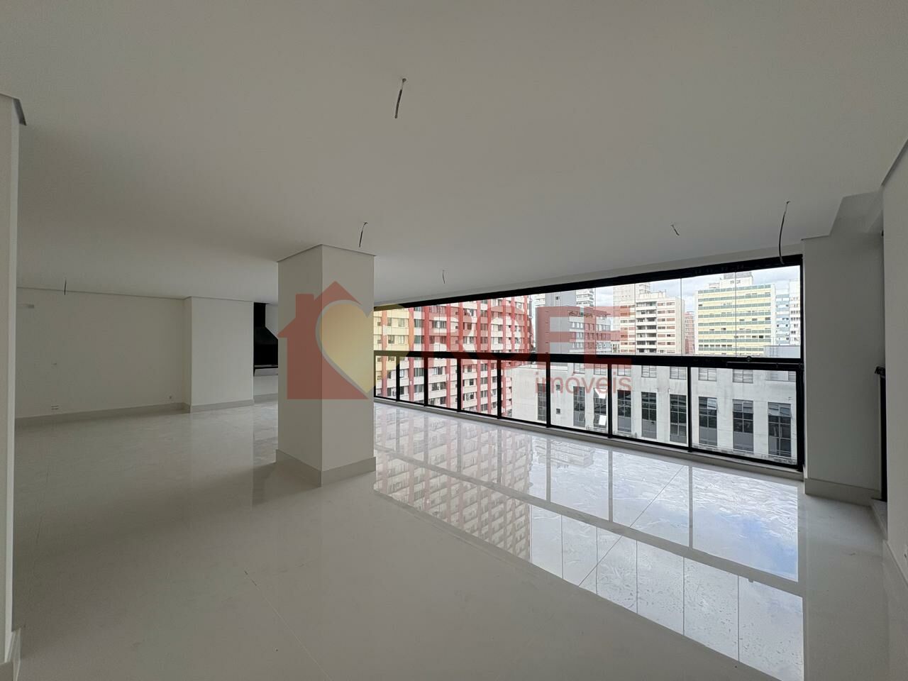Foto 5 - RF48726